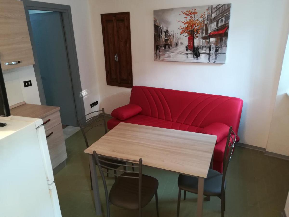 Apartamento Bilocale Piano Terra Centro Storico Volta Mantovana Exterior foto